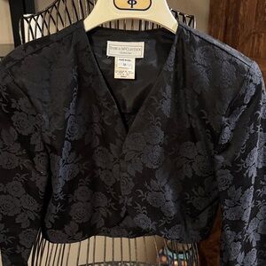 Jessica McClintock Black Floral Wrap Top Medium